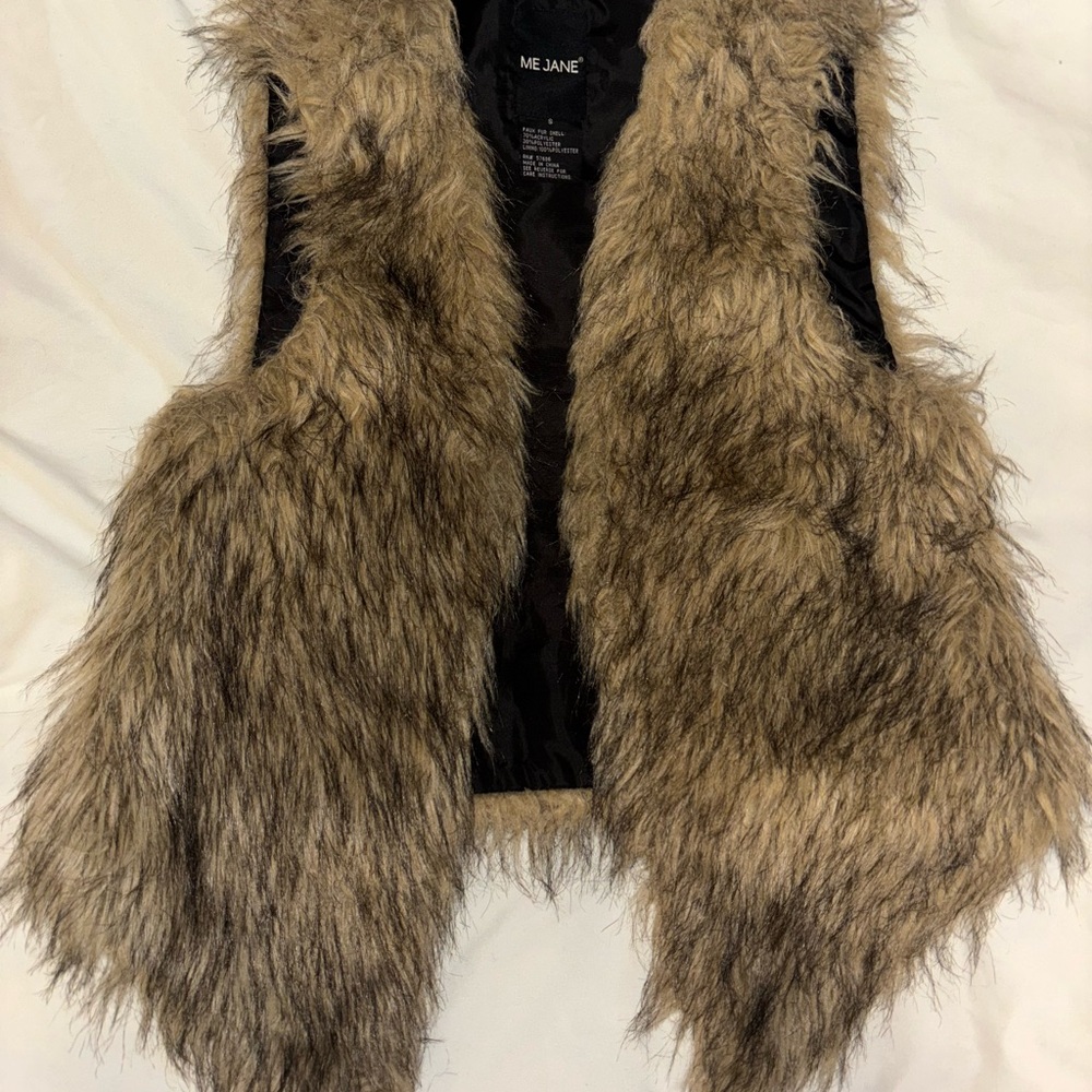 Me Jane Faux Fur Vest